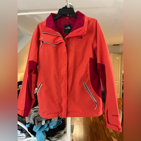 The North Face Women’s Coral/ Orange Full Zip Jacket Size L - Picture 1 of 3